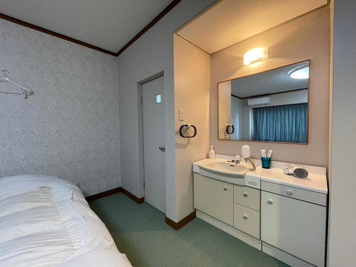 Marina Hotel Kaikuu Shirahama Exterior photo